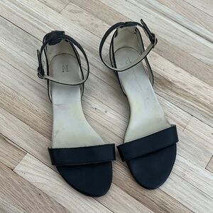 Nisolo Serena Sandal in Black